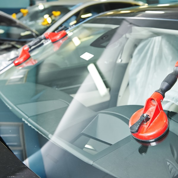 Auto glass company to contact when windshield is shattered  in Smyrna SC